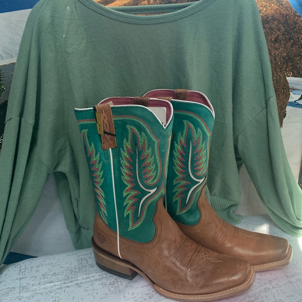 Ariat heeled boot combo